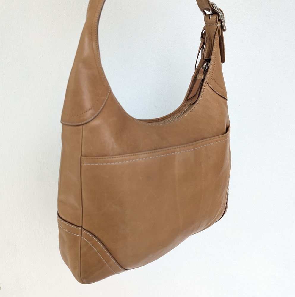 🤎 Coach Tan  Leather Hobo Bag - Picture 11 of 15